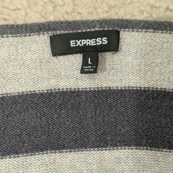 Express 3/4 Sleeve Sweater Tunic Top, Color Light/Dark Gray Size L - Picture 6 of 7